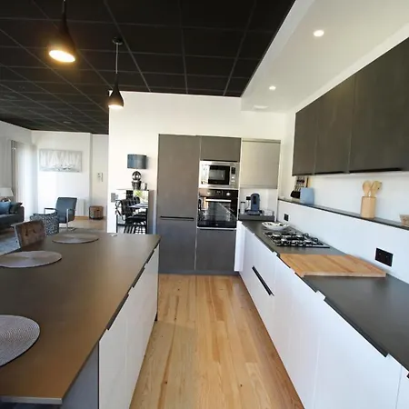 La Bouteille A La Mer-maison Darchitecte Jacuzzi Nyaraló