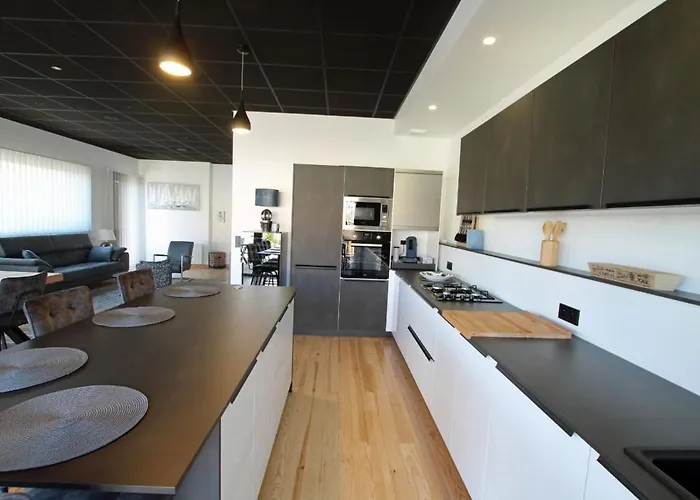 La Bouteille à La Mer-maison Darchitecte Jacuzzi Casa de Férias